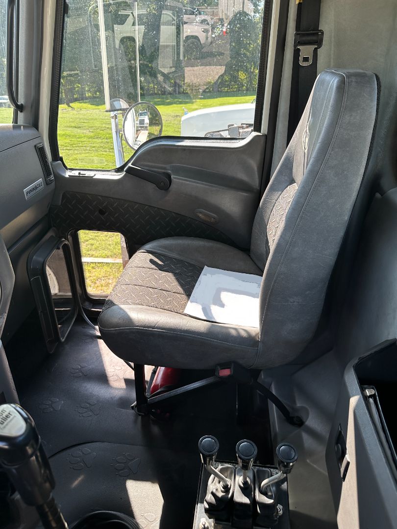 2008 MACK CHU613 - Image 12